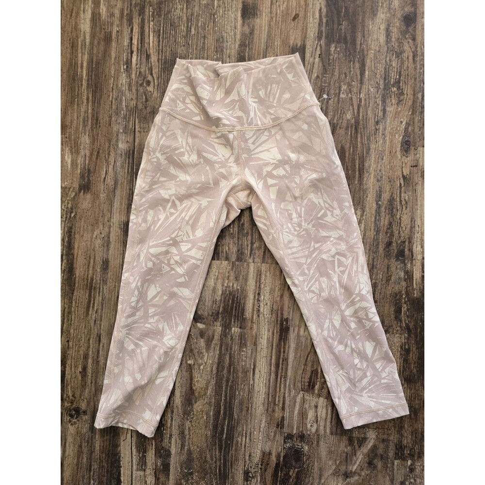 Lululemon Wunder Under Crop Leggings Shadow Leaf Ivory High Rise Women’s Size 6